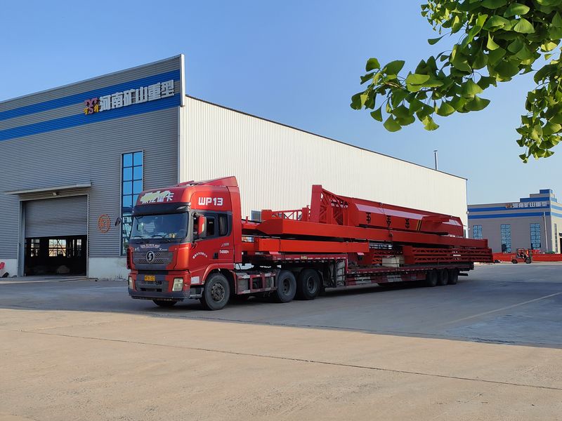 電動(dòng)葫蘆門式起重機(jī) 2臺(tái) MHxh10t—25m 外懸5/5m MHxh5t—23m 外懸4.5/4.5m 制作完成，發(fā)往青海交付客戶使用
